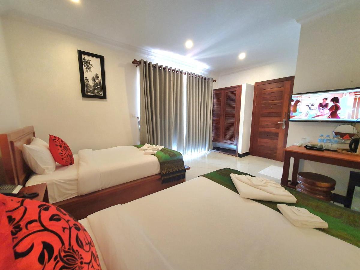 Long Night Siem Reap Hotel Buitenkant foto