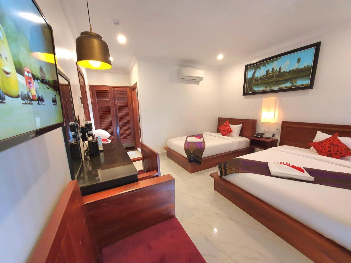 Long Night Siem Reap Hotel Buitenkant foto