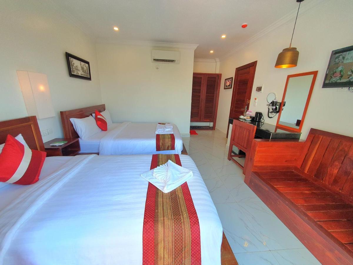 Long Night Siem Reap Hotel Buitenkant foto