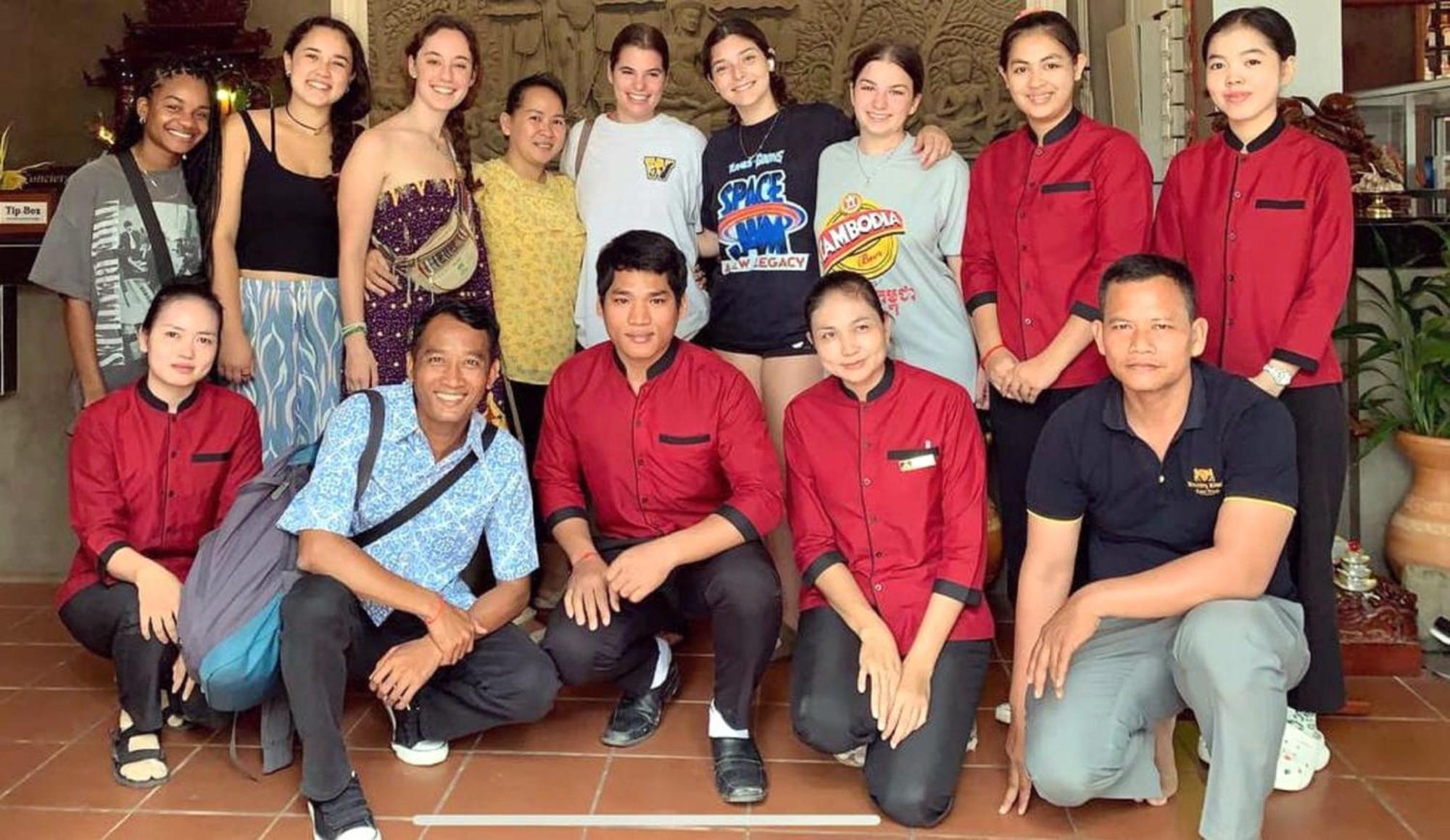 Long Night Siem Reap Hotel Buitenkant foto
