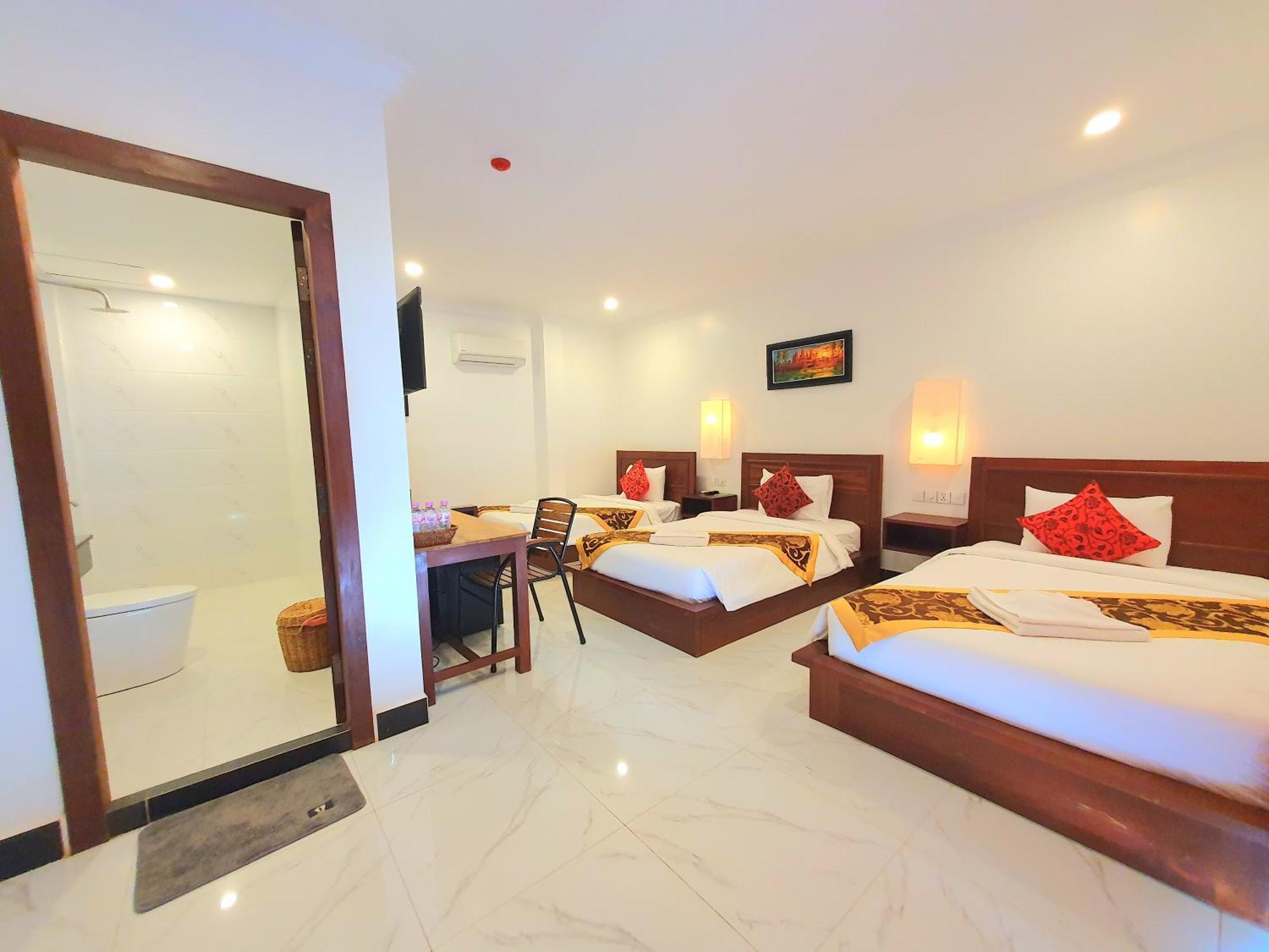 Long Night Siem Reap Hotel Buitenkant foto
