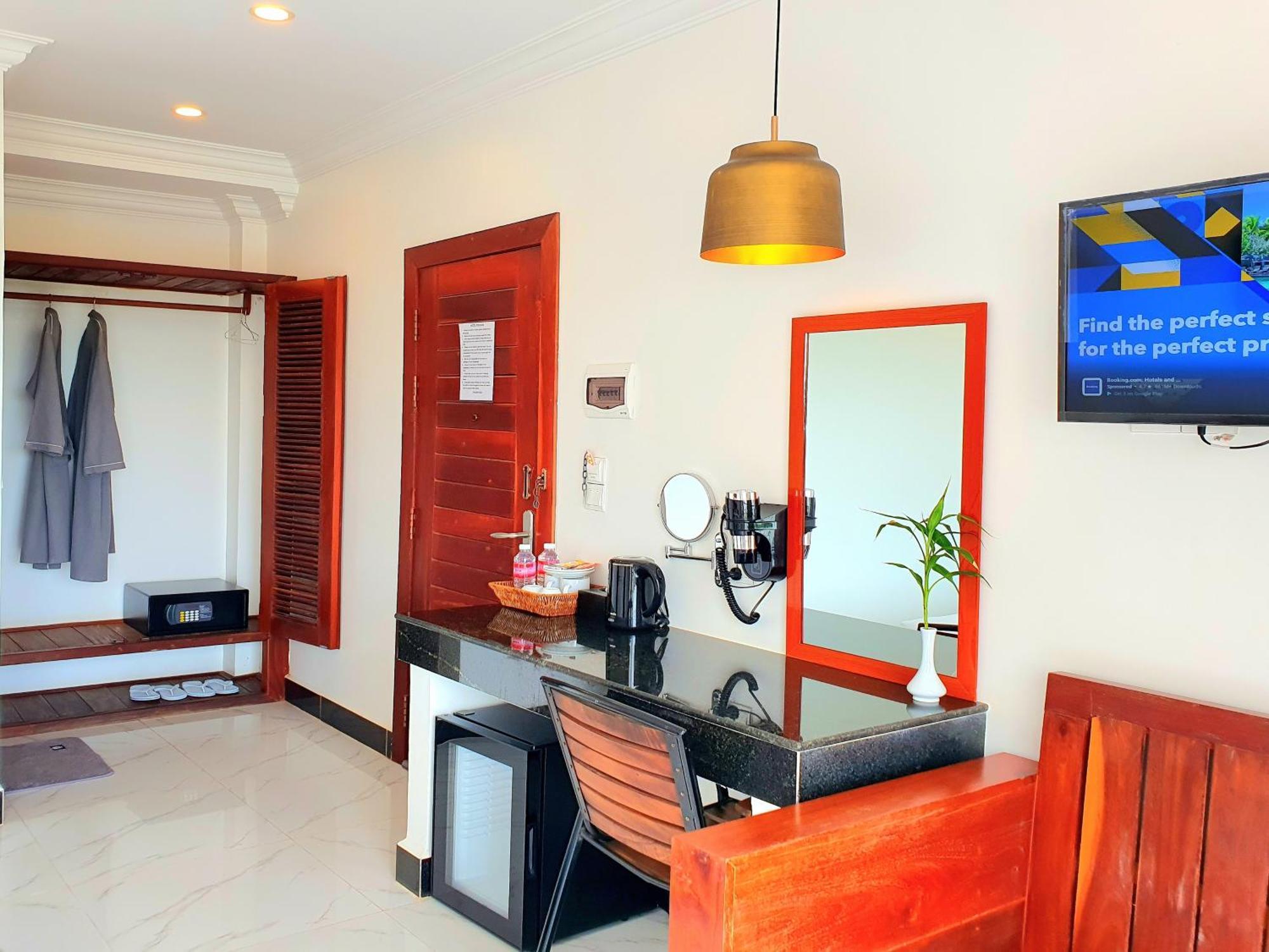 Long Night Siem Reap Hotel Buitenkant foto