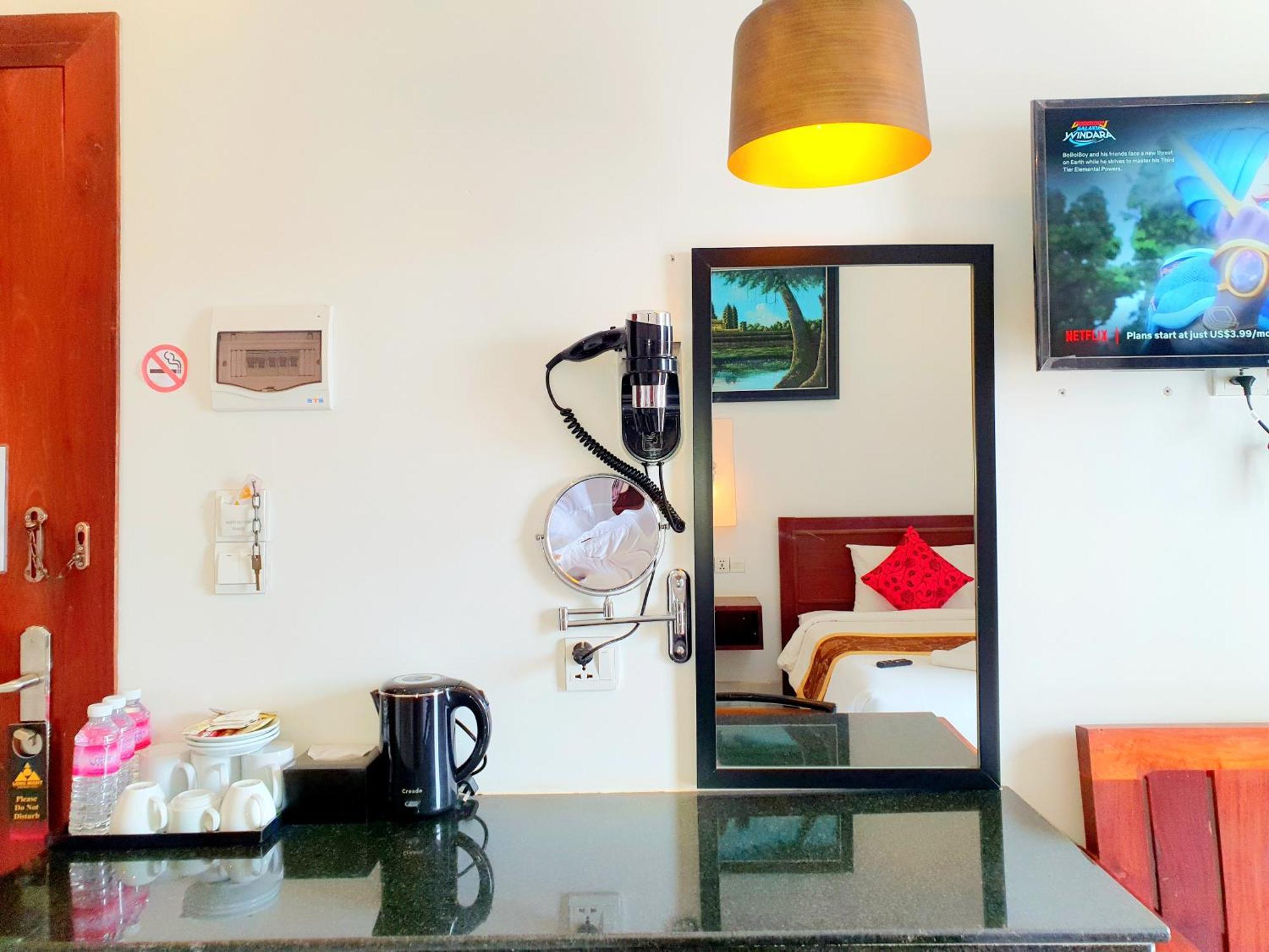 Long Night Siem Reap Hotel Buitenkant foto