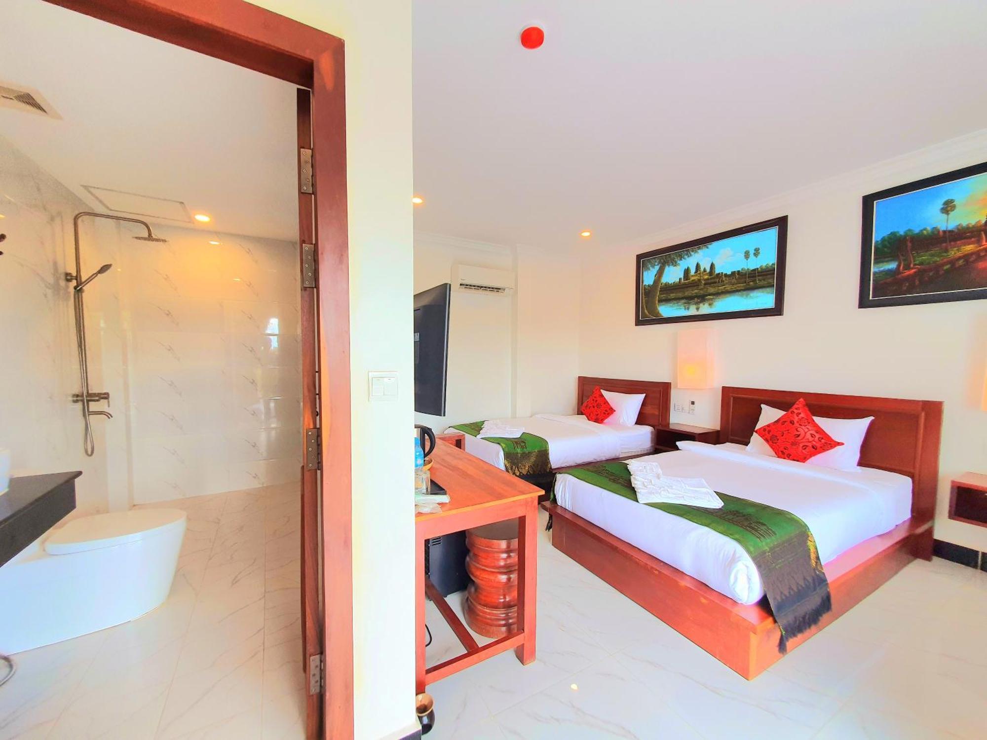 Long Night Siem Reap Hotel Buitenkant foto