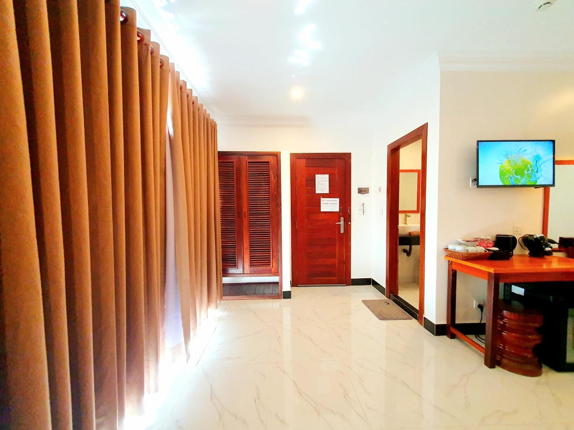 Long Night Siem Reap Hotel Buitenkant foto